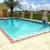 Отель Americas Best Value Inn Gonzales, фото 11