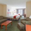 Отель Holiday Inn Express & Suites Kent - University Area, an IHG Hotel, фото 46