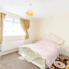 Отель Lovely 3 Bedroom House, Northolt, фото 4