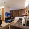 Отель Spacious Studio Partial Burjview at The Address Dubai Mall, фото 2