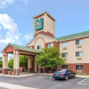 Отель Quality Inn & Suites, фото 1