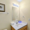 Отель Oak Shores Studio 13, фото 7