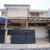 Отель OYO Life 2446 Kost Putri Gubeng Kertajaya, фото 10