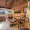 Отель Sky Chalet 3 Bedroom Cabin by RedAwning, фото 4