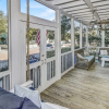 Отель Short Distance To The White Sandy Beaches, Rendezvous Main House + Carriage In Seaside 4 Bedroom Hom, фото 16