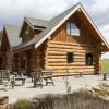 Отель Log House Retreat, фото 1