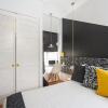 Отель Black & White Apartment, фото 5