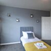 Отель Spacious and Homely 3 Bedroom Flat - SuiteLivin, фото 3