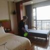 Отель Hedu Hotel в Zhaotong