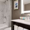 Отель Embassy Suites by Hilton Toronto Airport, фото 8