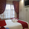 Отель AQE Accommodation, фото 5