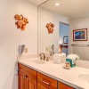 Отель K B M Resorts- Nap-c42 Gorgeous 2bd, Ocean View, Easy Access to Parking, Pool and Beach!, фото 11