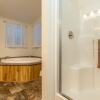 Отель River Rock Walking Distance To Port Carling - Newer 3 Bed 2 Bath, фото 9