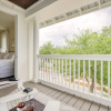 Отель Hiker House by Avantstay Beachy 4BR w/ Communal Pool + Porch, фото 28