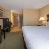 Отель Days Inn & Suites by Wyndham Florence/Jackson Area, фото 16