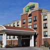 Отель Holiday Inn Express Hotel & Suites Pratt, an IHG Hotel, фото 1