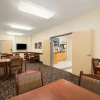 Отель Days Inn Dawson Creek, фото 2