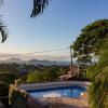 Отель Contato com a Natureza, Vista para o Oceano e Seis Quartos Por Luxury Rentals, фото 1