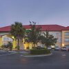Отель La Quinta Inn and Suites Fort Myers I-75 в Форт-Майерсе