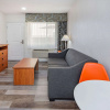 Отель Howard Johnson Suites by Wyndham San Diego Chula Vista/BayFt, фото 1