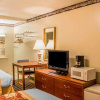 Отель Econo Lodge, фото 4