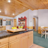 Отель River Rock Lodge - 1953 by Big Bear Vacations, фото 14