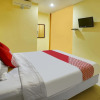 Отель OYO Life 91027 Note Hotel Syariah, фото 3