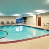 Отель HOLIDAY INN EXPRESS & SUITES MALVERN, фото 11