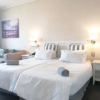 Отель 157 Brookes Hill Suites Near the Beach, фото 2