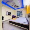 Отель S R Guest House, фото 8