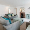Отель 5 Bedrooms/sleeps 10-12/free Wifi & Parking/garden, фото 25