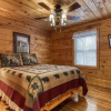 Отель Point Of View - Spacious 2 Bedroom With a Loft Just off Glades Road 2 Cabin by RedAwning, фото 12