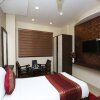 Отель OYO 10338 Hotel Aadesh Palace, фото 2