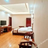 Отель Starway Hotel Xingyi Street Garden, фото 1