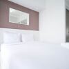 Отель Cozy Stay And Modern Studio Apartment At Taman Melati Surabaya, фото 7