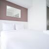 Отель Cozy Stay And Modern Studio Apartment At Taman Melati Surabaya, фото 6