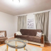 Отель Cheerful 3-bedroom Home Up to 9 Guest, фото 11