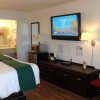 Отель Baymont by Wyndham Petoskey, фото 4