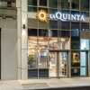 Отель La Quinta Inn & Suites by Wyndham Times Square South, фото 1