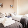 Отель Contractor house, sleeps 5, close to restaurant's and bars, Long stays available, Oveyo Accommodatio, фото 5