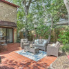 Отель North Myrtle Beach Townhome, 1 Block to Ocean!, фото 12
