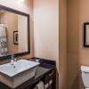 Отель Best Western Premier Crown Chase Inn & Suites, фото 8