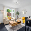 Отель Cute Modern Mews Home in Oldbury, фото 15