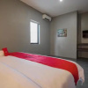 Отель Reddoorz Plus Near Maimun Palace 2 Medan, фото 25
