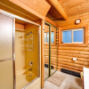 Отель 17MBR - Log Cabin - BBQ - Pets Ok - WiFi - Sleeps 8, фото 6