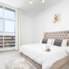 Отель Whitesage - Chic Home in the Heart of JVC with Designer Pool, фото 15