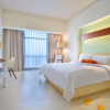 Отель HARRIS Hotel & Conventions Bekasi, фото 7