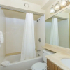 Отель Discovery Bay 1202 1 Bedroom Condo, фото 8