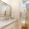 Отель Spacious 3BR on Carondelet by Hosteeva, фото 8