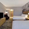 Отель DoubleTree by Hilton St. Louis Airport, фото 35